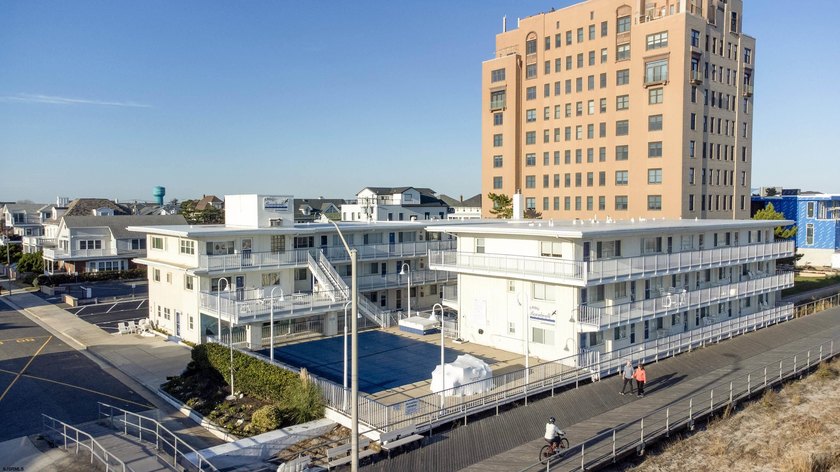 Charming first floor condo that has been TOTALLY REHABBED. You - Beach Condo for sale in Ventnor, New Jersey on Beachhouse.com
