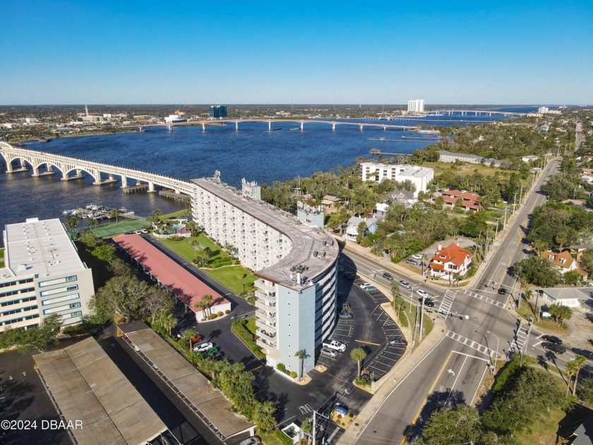 The location of this Intracoastal Boating Community  is waiting - Beach Condo for sale in Daytona Beach, Florida on Beachhouse.com