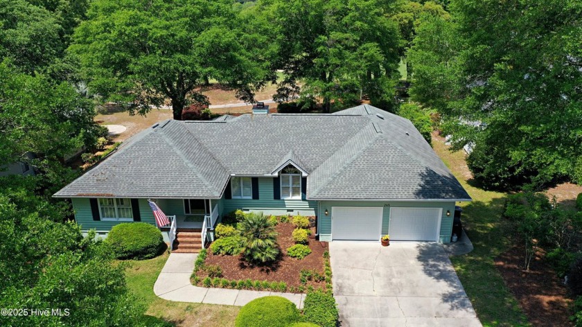 Welcome to 265 Creek View Drive, a beautifully maintained - Beach Home for sale in Sunset Beach, North Carolina on Beachhouse.com
