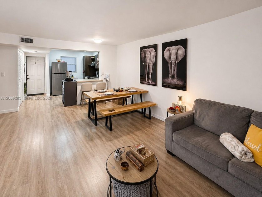 Bright 2BD/2BA Condo with Golf Course Views. Located in an ALL - Beach Condo for sale in Tamarac, Florida on Beachhouse.com