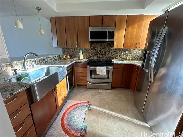 Over $75,000 in upgrades including renovated bathrooms, kitchen - Beach Condo for sale in Honolulu, Hawaii on Beachhouse.com