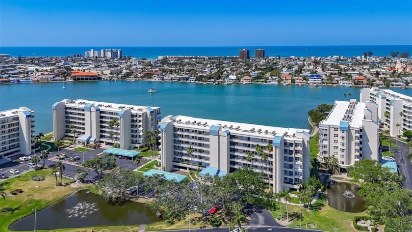 Beautiful furnished corner condo unit with impressive oversized - Beach Condo for sale in South Pasadena, Florida on Beachhouse.com