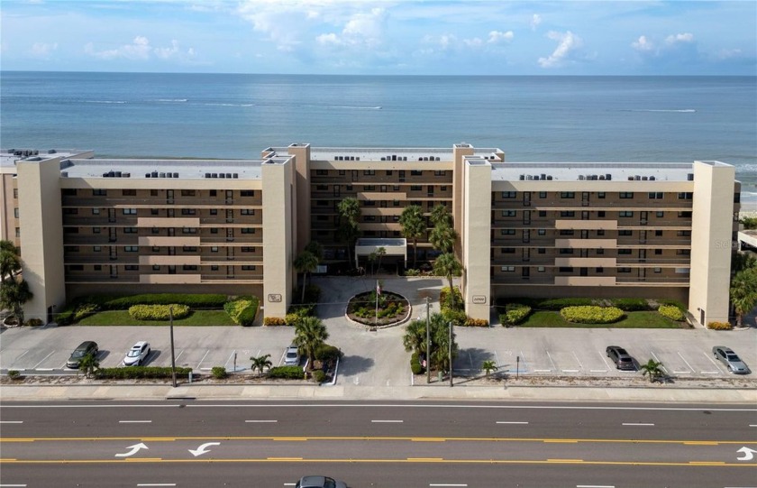 Welcome to this stunning, fully updated pet-friendly condo - Beach Condo for sale in Madeira Beach, Florida on Beachhouse.com