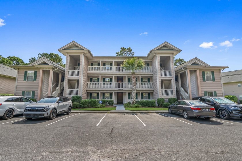 Gorgeous three bedroom, two bathroom condo on the top level with - Beach Condo for sale in Pawleys Island, South Carolina on Beachhouse.com