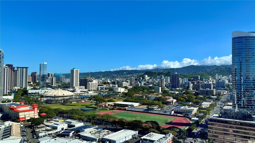 1 bedroom, 1 bathroom, 1 parking unit in Waihonua. Featuring - Beach Condo for sale in Honolulu, Hawaii on Beachhouse.com