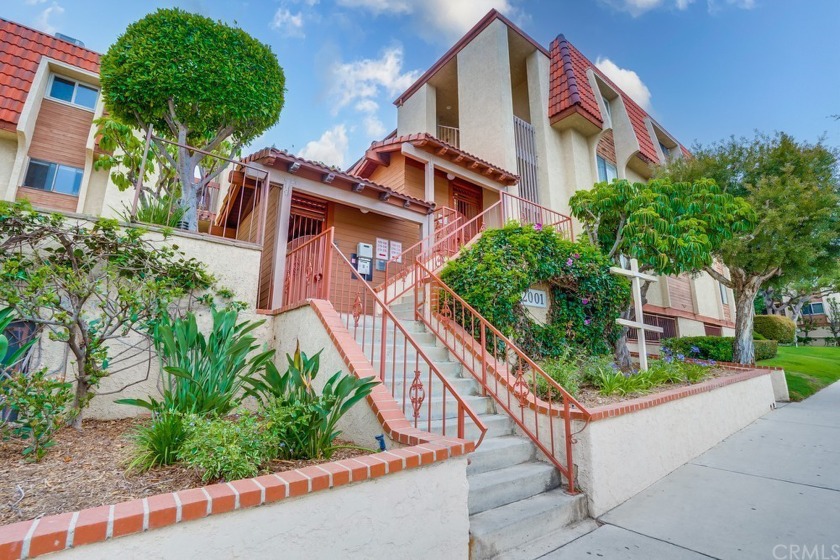 Rare and highly sought after condominium complex located in - Beach Condo for sale in Signal Hill, California on Beachhouse.com