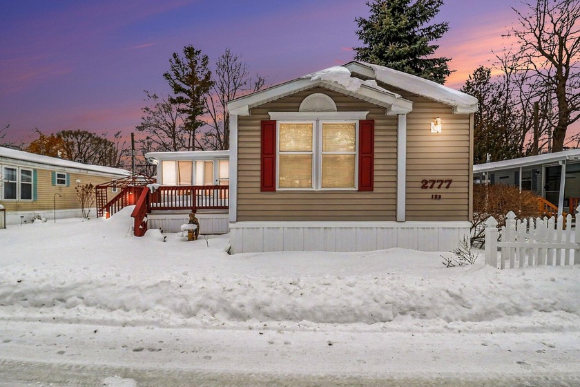 Come find your place in this standout home in Tamarac Village! - Beach Home for sale in Ludington, Michigan on Beachhouse.com