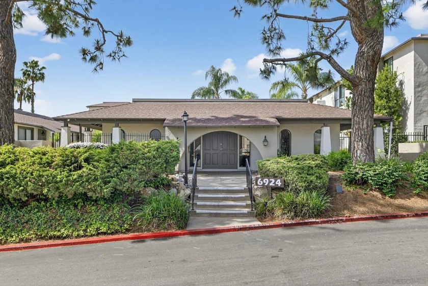 Opportunity awaits in San Carlos! This 1-bedroom, 1-bath condo - Beach Condo for sale in San Diego, California on Beachhouse.com