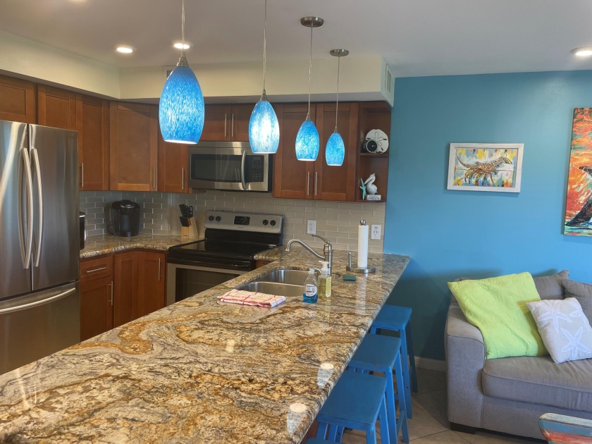 Updated 2/2 Condo with a Beautiful, updated U kitchen that has - Beach Condo for sale in Key Largo, Florida on Beachhouse.com