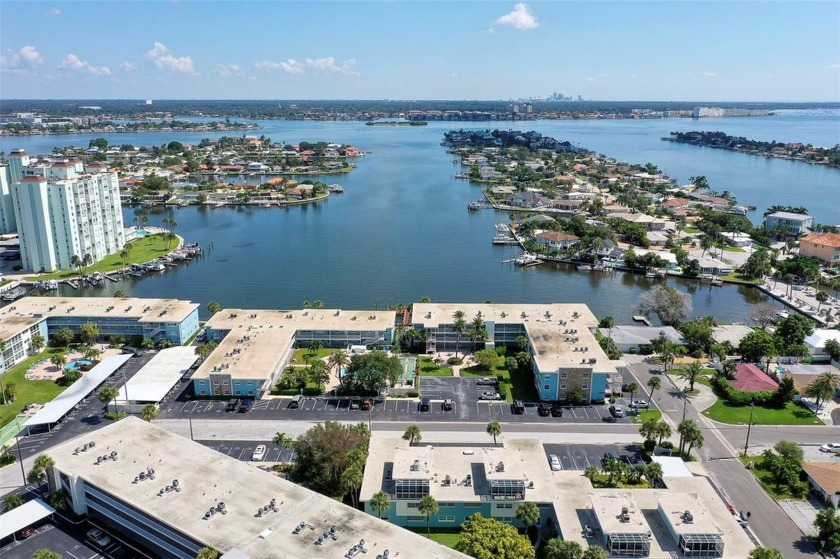 Beautiful 2 Bed-2 Bath condo located on St. Pete Island on Boca - Beach Condo for sale in ST Pete Beach, Florida on Beachhouse.com