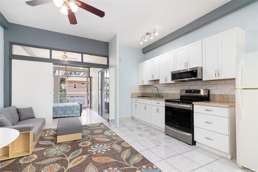 Turn key and ready to move in! Welcome to Terrazza in Makiki - Beach Condo for sale in Honolulu, Hawaii on Beachhouse.com