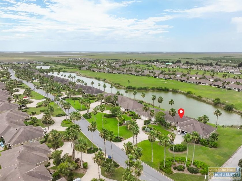Waterfront home with an open and functional floor plan, screened - Beach Townhome/Townhouse for sale in Laguna Vista, Texas on Beachhouse.com