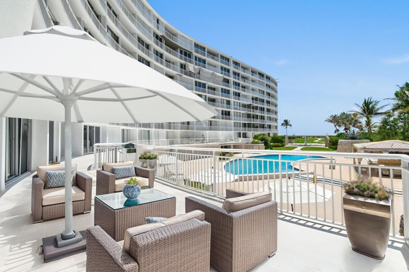This exquisite east-facing lanai apartment offers two bedrooms - Beach Condo for sale in Palm Beach, Florida on Beachhouse.com