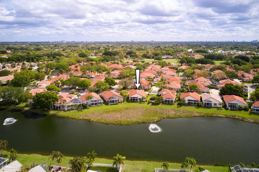 Nestled within the sought-after Monterey Pointe community of PGA - Beach Home for sale in Palm Beach Gardens, Florida on Beachhouse.com
