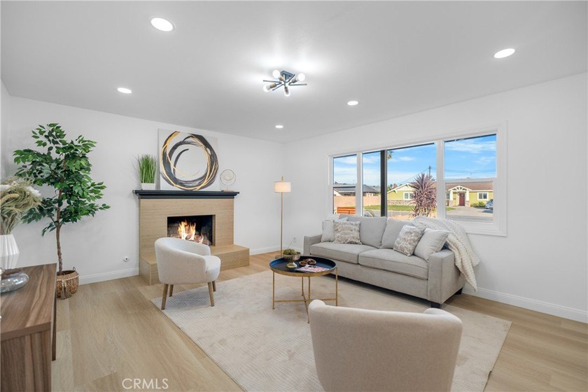 Nestled on a quiet Cul-De-Sac in a great location - Beach Home for sale in Huntington Beach, California on Beachhouse.com