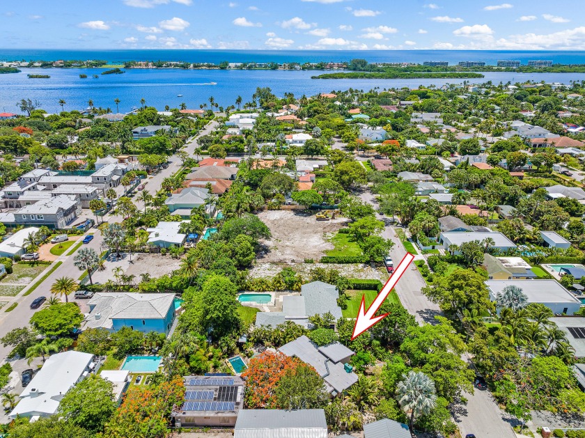 Now's your chance to build in the desirable 'SoSo' neighborhood - Beach Home for sale in West Palm Beach, Florida on Beachhouse.com