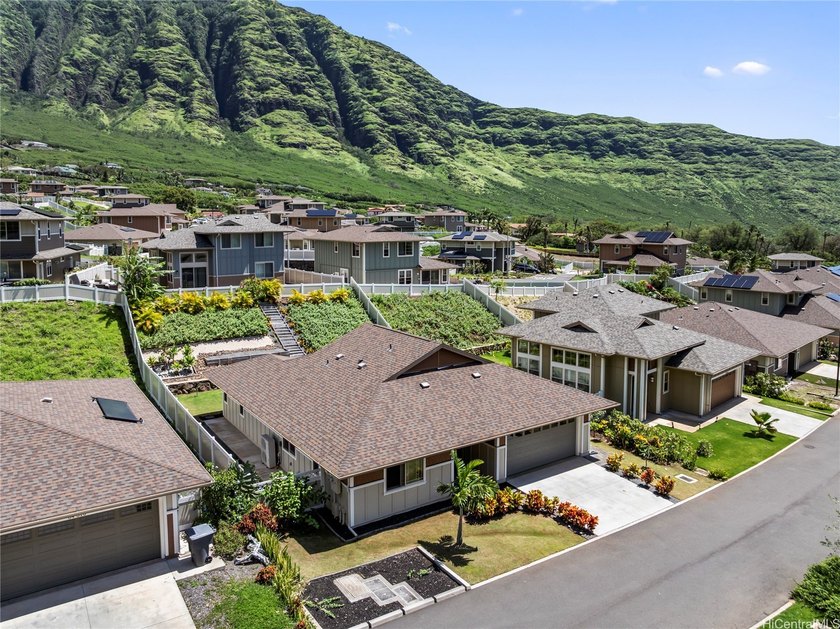 Experience the mana of Makaha Valley as you enter this majestic - Beach Home for sale in Waianae, Hawaii on Beachhouse.com