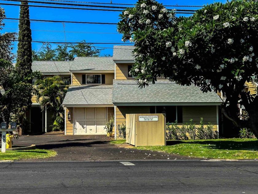 Opportunity Knocks in Central Kihei  This spacious 3-bedroom, 2 - Beach Condo for sale in Kihei, Hawaii on Beachhouse.com