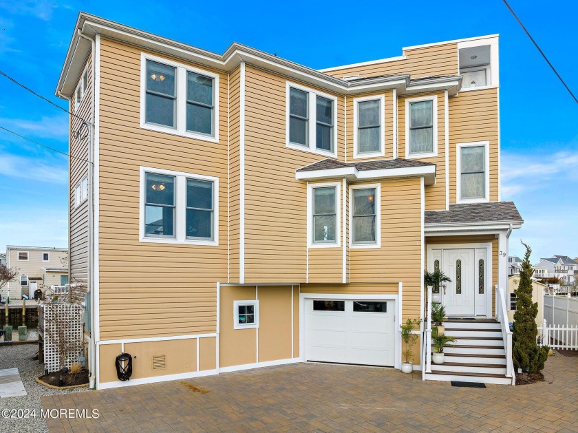 Stafford Twp. - Beautifully Remodeled Waterfront Weekend Escape - Beach Home for sale in Beach Haven West, New Jersey on Beachhouse.com