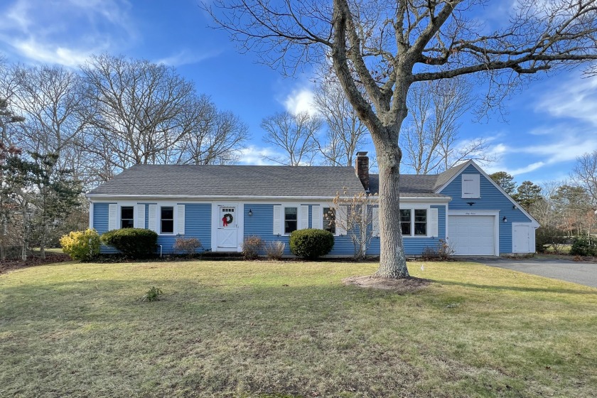 Just back on market and reduced 45K from original price!!! Now a - Beach Home for sale in South Yarmouth, Massachusetts on Beachhouse.com