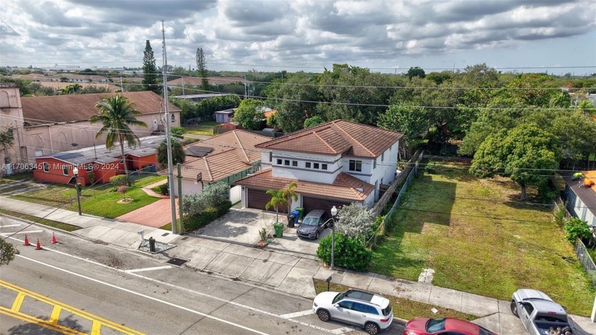 Welcome to 417 NW 9th Ave, a beautifully designed townhome in - Beach Townhome/Townhouse for sale in Fort Lauderdale, Florida on Beachhouse.com