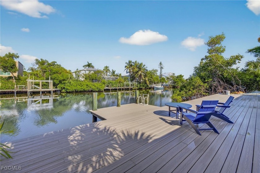 A boater's dream location with no bridges and deep-water access - Beach Home for sale in Sanibel, Florida on Beachhouse.com