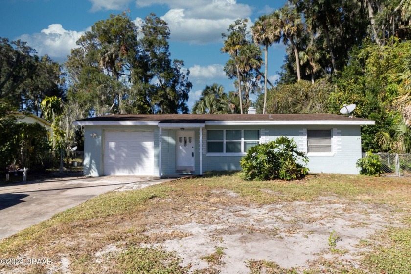 Your search for a spacious and affordable home is over! This - Beach Home for sale in Daytona Beach, Florida on Beachhouse.com