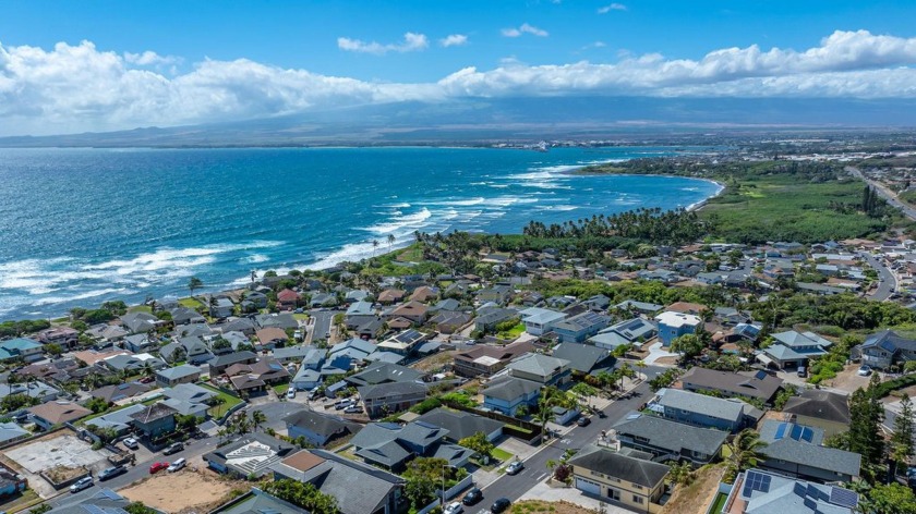 Ocean Views, Ocean Views, YES Ocean Views!  Welcome to your Maui - Beach Home for sale in Wailuku, Hawaii on Beachhouse.com