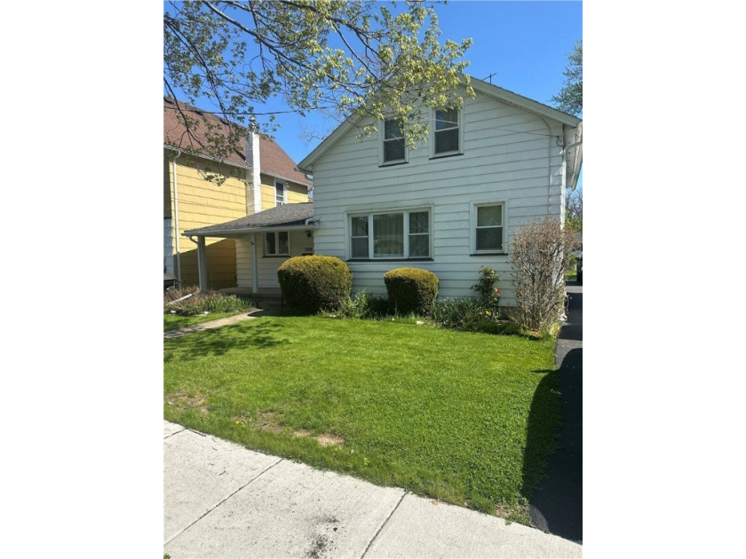 Welcome home to 208 Stutson St. This home is waiting for you to - Beach Home for sale in Rochester, New York on Beachhouse.com