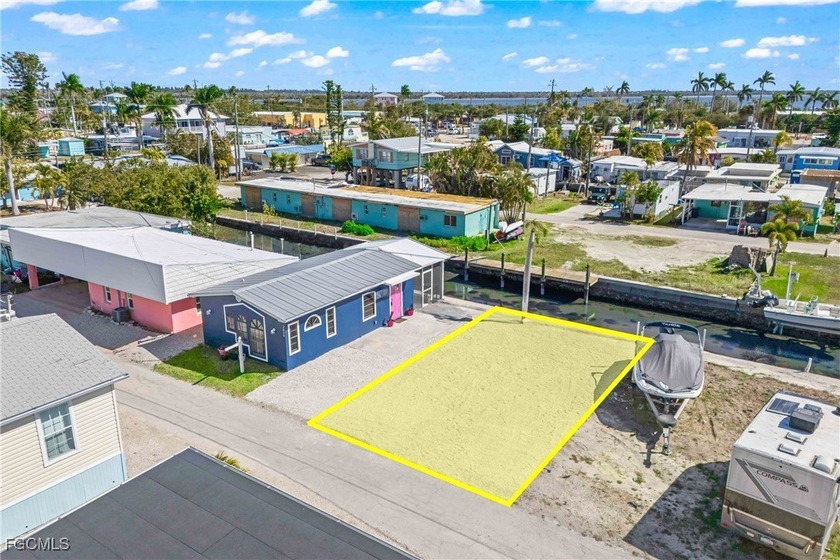 Build your island dream on this prime direct Gulf access - Beach Lot for sale in Matlacha, Florida on Beachhouse.com