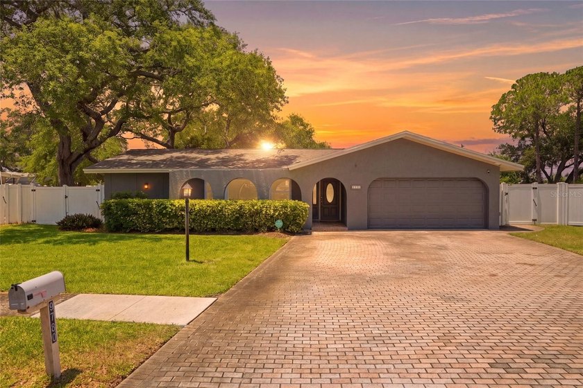 Welcome to your future home!  This charming property offers - Beach Home for sale in Seminole, Florida on Beachhouse.com
