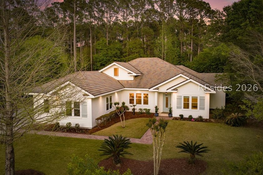 This exceptional custom built home in Hampton Lake is one you - Beach Home for sale in Bluffton, South Carolina on Beachhouse.com