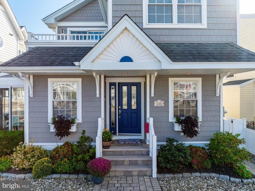 Discover this move-in-ready single-family home in the highly - Beach Home for sale in Stone Harbor, New Jersey on Beachhouse.com