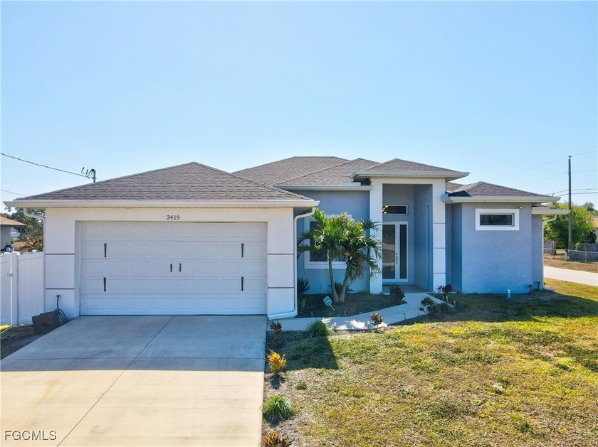 Beautifully maintained 3-bedroom plus den, 2-bath charming home - Beach Home for sale in Lehigh Acres, Florida on Beachhouse.com