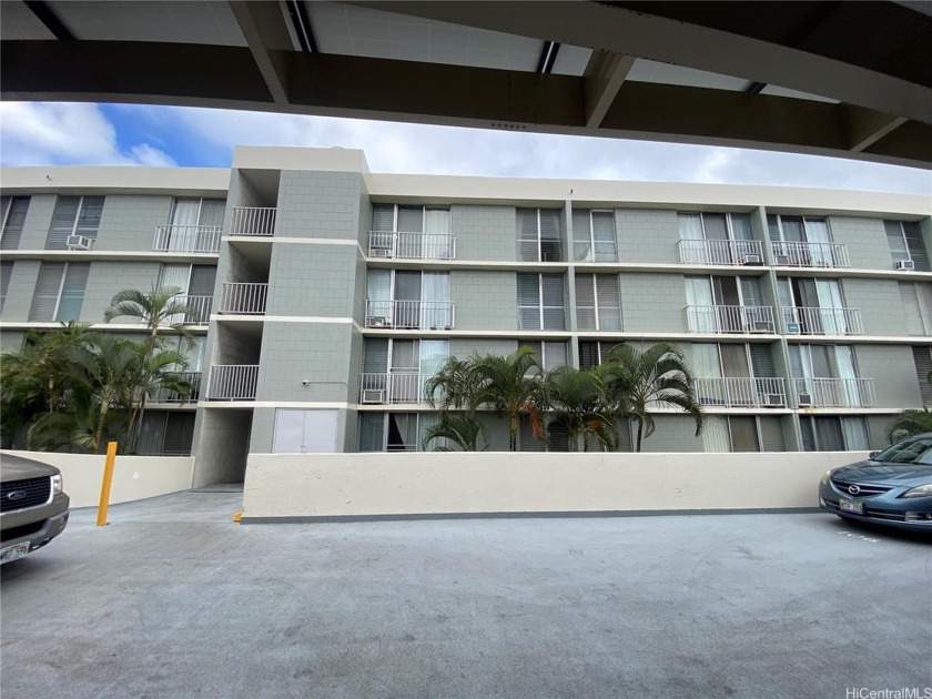 Welcome to this Charming 2-bedroom, 1-bath unit ideally situated - Beach Condo for sale in Honolulu, Hawaii on Beachhouse.com