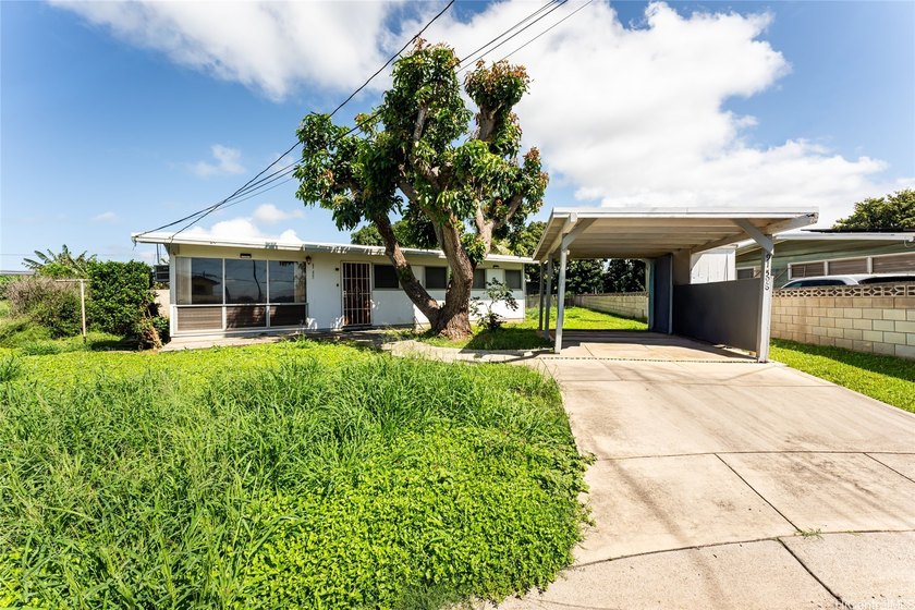 Great Opportunity to own in Ewa Beach. this home is in need of - Beach Home for sale in Ewa Beach, Hawaii on Beachhouse.com