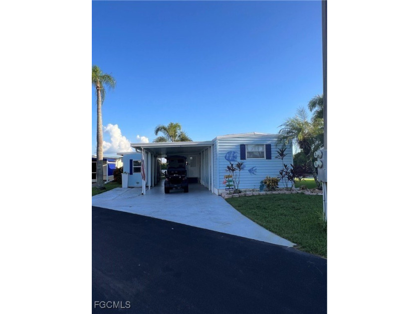 This beautiful 2 bed/2 bath home offers the best in peaceful - Beach Home for sale in Fort Myers, Florida on Beachhouse.com