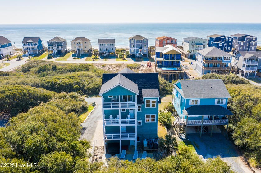 Nestled in the heart of North Topsail Beach in a quiet - Beach Home for sale in North Topsail Beach, North Carolina on Beachhouse.com
