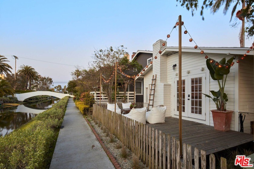 Incredible Venice Canal Jewel Box - Tucked along the iconic - Beach Home for sale in Venice, California on Beachhouse.com