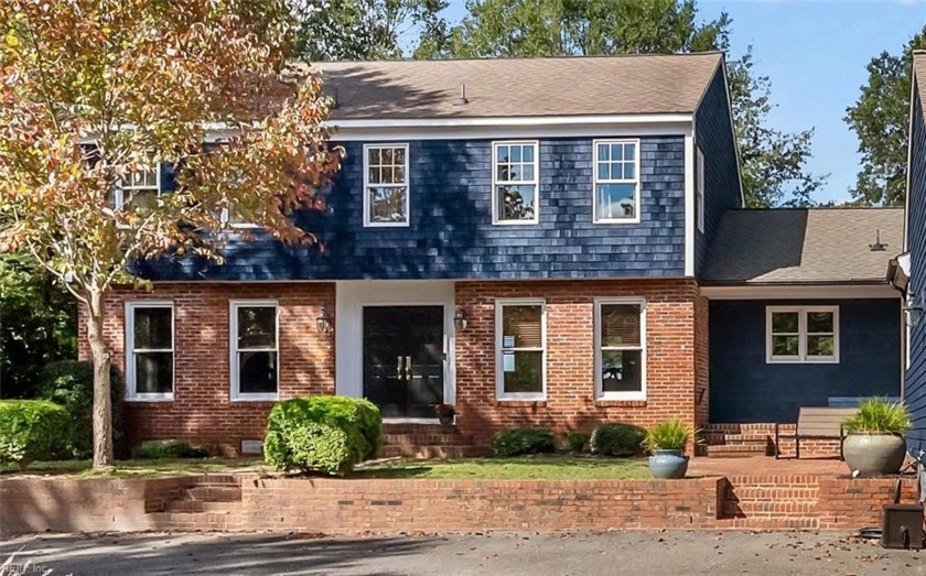 Named Bea-Vior by the original owner,this waterfront home - Beach Home for sale in Gloucester Point, Virginia on Beachhouse.com
