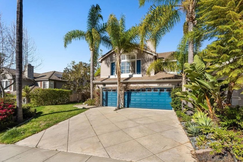 Exceptional opportunity in coveted Palacio Del Mar! Tucked at - Beach Home for sale in San Diego, California on Beachhouse.com