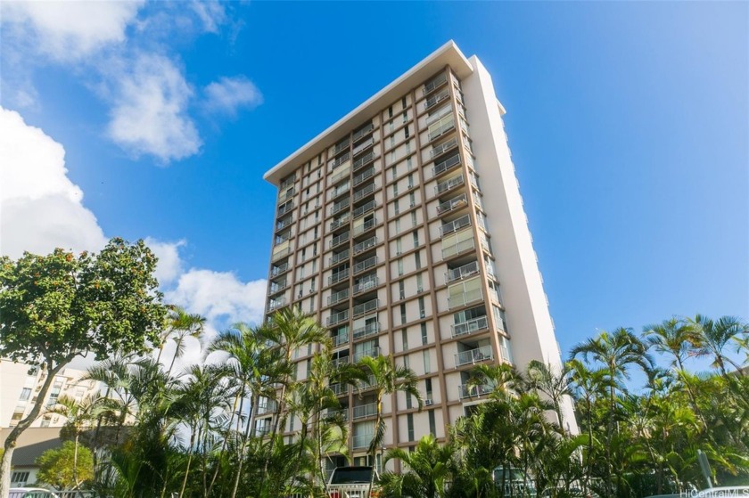 Live the Honolulu dream at this Maikiki Towers oasis! This cool - Beach Condo for sale in Honolulu, Hawaii on Beachhouse.com