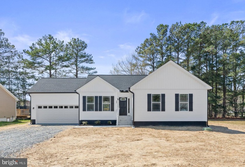 Construction is complete with Final CO in hand! Welcome to your - Beach Home for sale in Montross, Virginia on Beachhouse.com