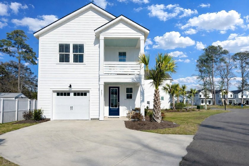 Come enjoy everything Cherry Grove Beach has to offer in the - Beach Home for sale in North Myrtle Beach, South Carolina on Beachhouse.com