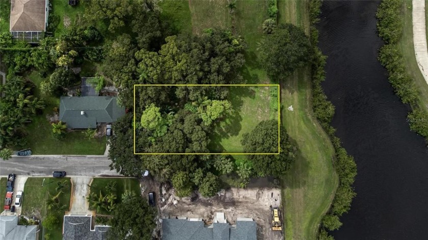 Unbelievable opportunity to purchase vacant land in South St - Beach Lot for sale in St. Petersburg, Florida on Beachhouse.com
