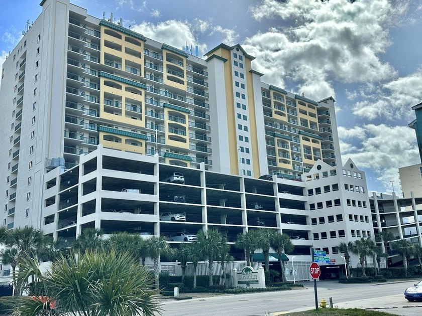 Spacious 4BR/3BA completely renovated direct OCEANFRONT condo - Beach Condo for sale in North Myrtle Beach, South Carolina on Beachhouse.com