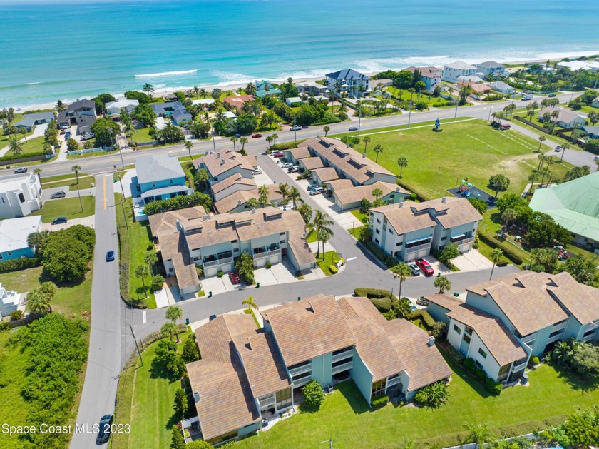 WALK TO THE BEACH!! - Quick Close Available!  Renovated & - Beach Townhome/Townhouse for sale in Melbourne, Florida on Beachhouse.com