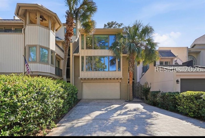 Spectacular sunset views, walking happy hour strolls in the - Beach Home for sale in Hilton Head Island, South Carolina on Beachhouse.com