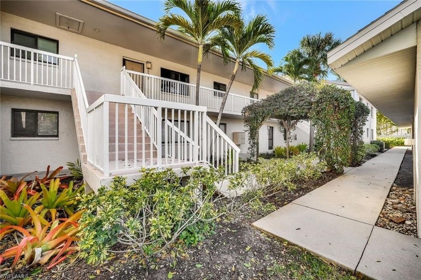 Premium Location - Live the Naples Lifestyle! Discover the - Beach Condo for sale in Naples, Florida on Beachhouse.com