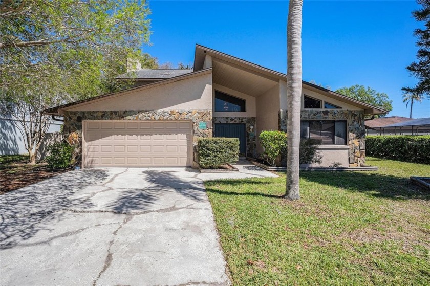 Welcome to your own private retreat in one of Tampa's most - Beach Home for sale in Tampa, Florida on Beachhouse.com